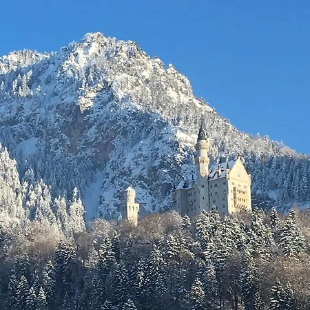 לינה וארוחת בוקר Schwansee